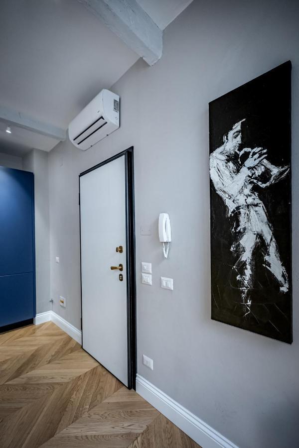 Hs4U Ricasoli Luxury Apartment Near Duomo N. 3 Florenţa Exterior foto