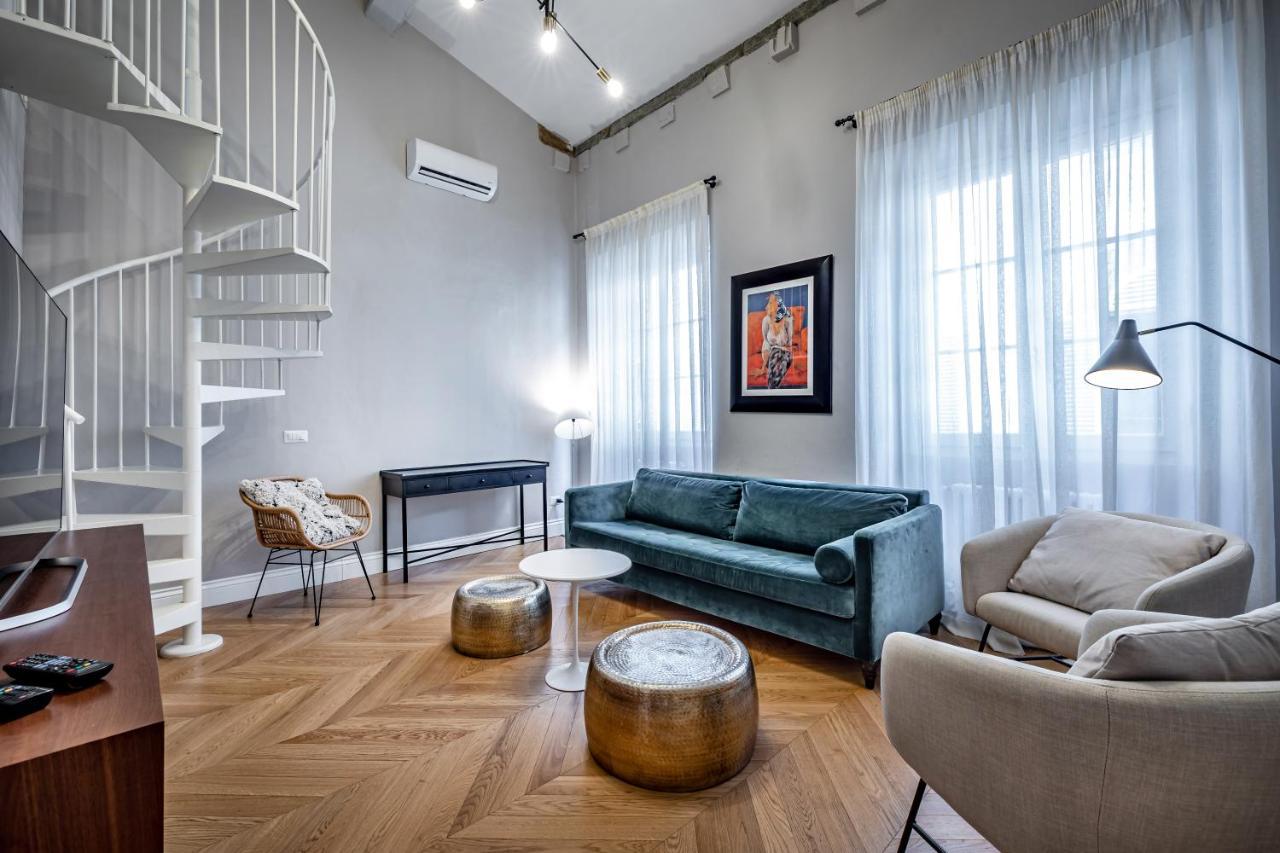 Hs4U Ricasoli Luxury Apartment Near Duomo N. 3 Florenţa Exterior foto